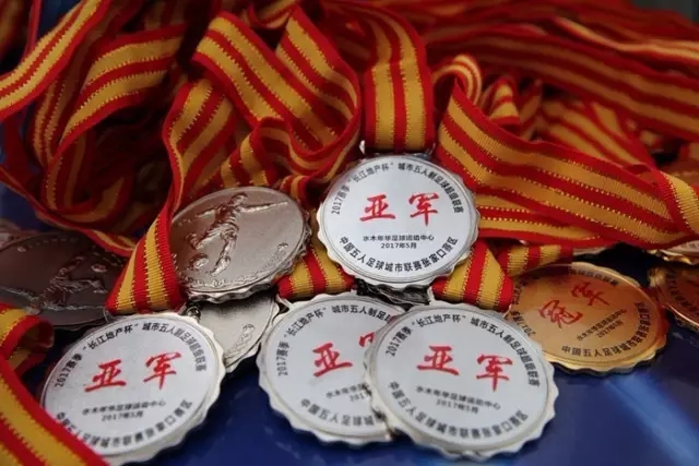 中超半程小结：双雄争霸到四强比拼 更新换代来临